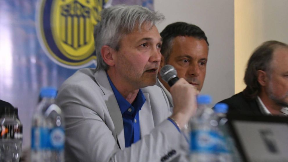 Ricardo Carloni, ex presidente de Central, destruyó a Fassi por sus duras declaraciones por el pase de Villagra