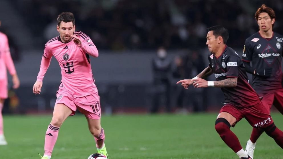 Arde Inter Miami: Messi no quiso patear su penal y su equipo perdió ante Vissel Kobe