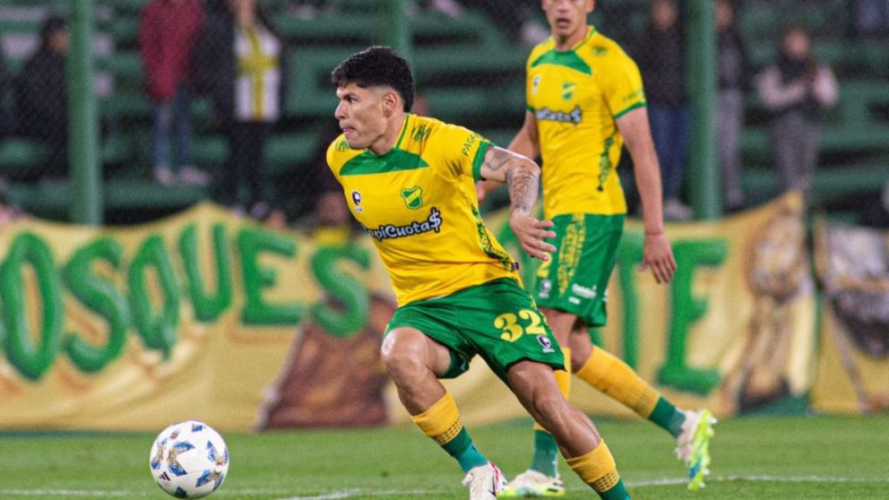 Cerca de River: Sant'Anna no fue ni al banco en Defensa y Justicia y mañana firmaría contrato junto con Villagra