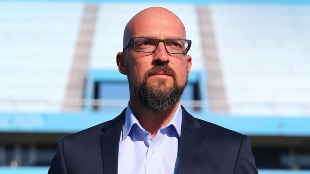 El DT de Barracas Central palpitó el duelo con River y se mostró confiado: “Podemos…”