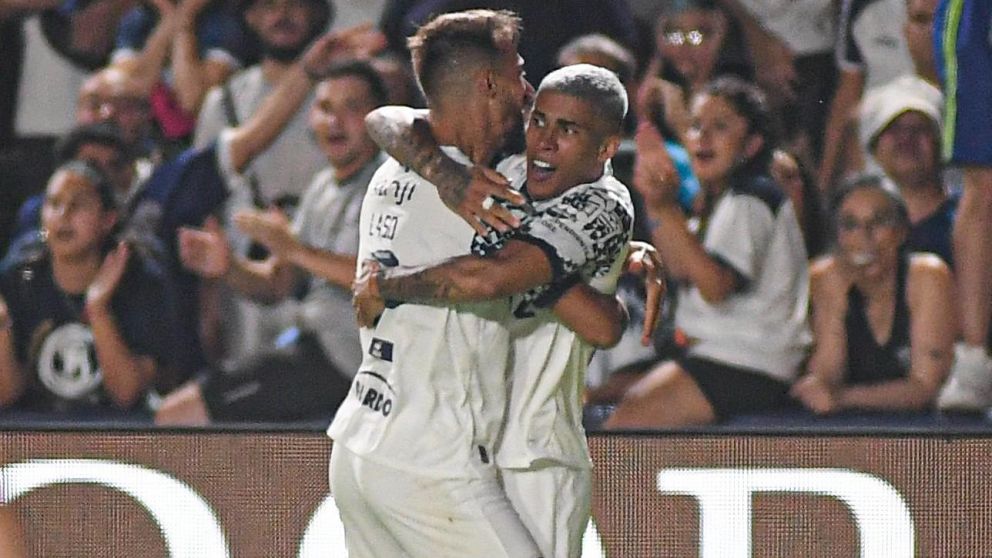 Independiente comenzó con buen pie la Copa de la Liga: venció con un golazo a Independiente Rivadavia