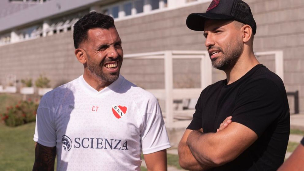 Reencuentro con Tevez: El Kun Agüero volvió a Independiente por esta sorpresiva razón