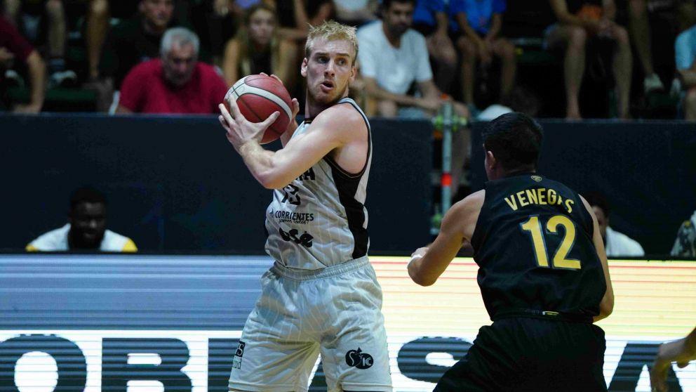 Liga Nacional: San Mart�n de Corrientes sorprendi� a Obras Basket en el Templo