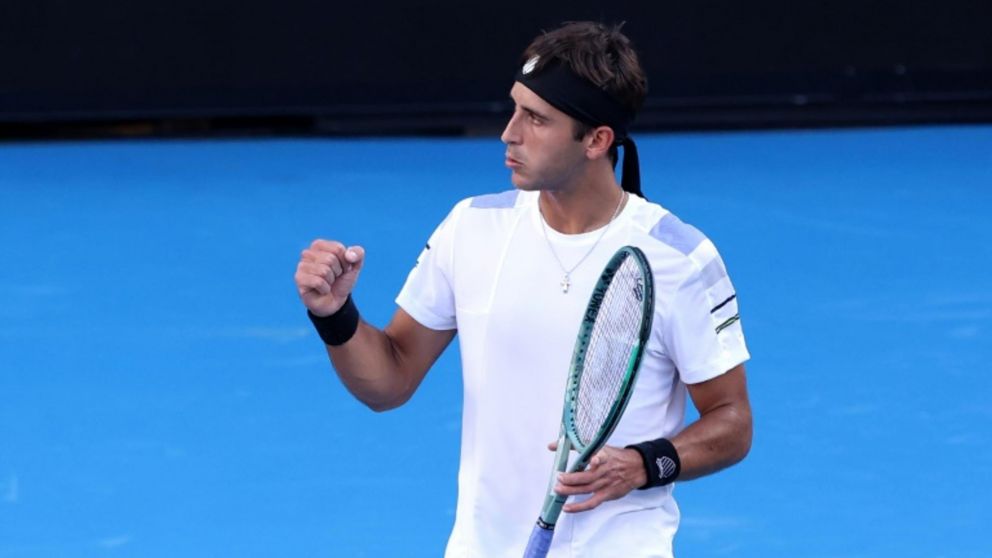 Abierto de Australia: Etcheverry mete un batacazo, vence a Andy Murray y avanza a la segunda ronda