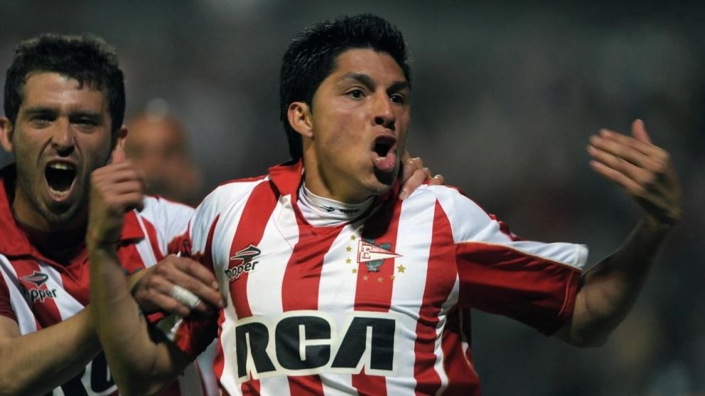 El hijo de Enzo Pérez le dio la bienvenida a Estudiantes y le tiró un palazo a River: el tremendo posteo