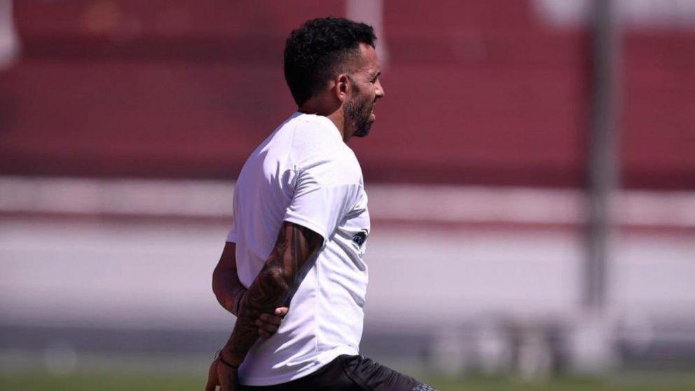 Independiente perdi� dos amistosos con Melgar y Tevez se qued� preocupado