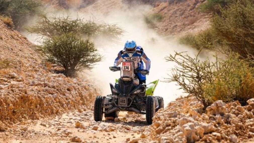 Dakar 2024: Andújar llegó 3° y lidera en Cuatriciclos; los Benavides retroceden en Motos