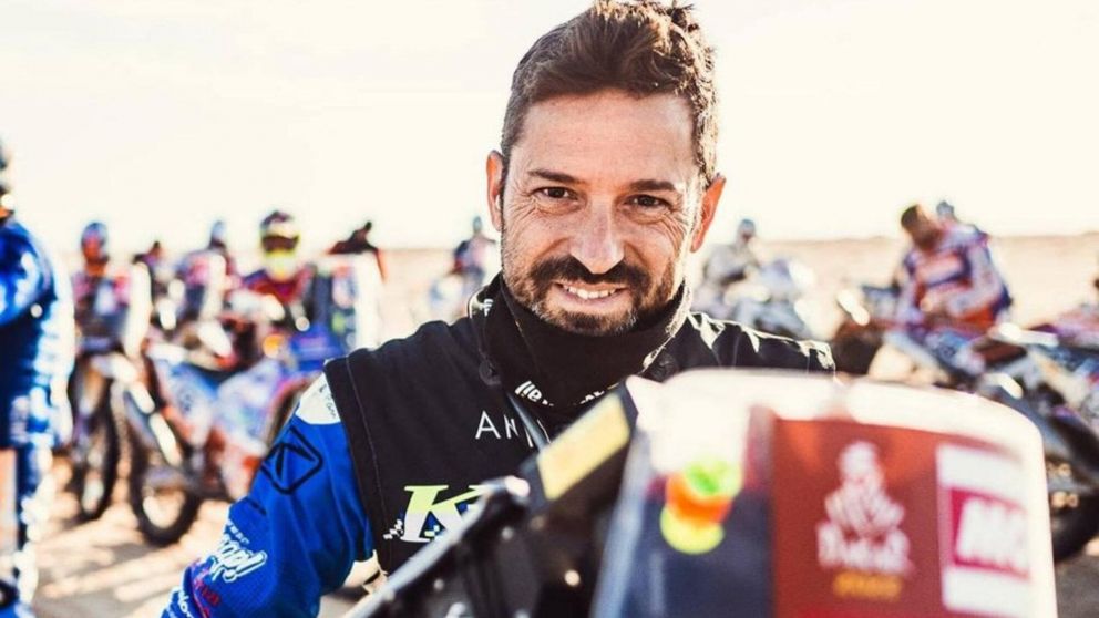 Dakar 2024: Un piloto de motos sufrió una dura caída, tuvo que ser reanimado y está en grave estado