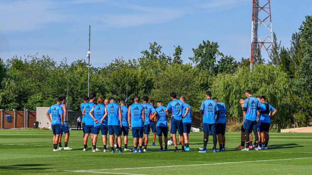 Selecci�n Argentina: Mascherano present� la lista de convocados para el Preol�mpico en Colombia