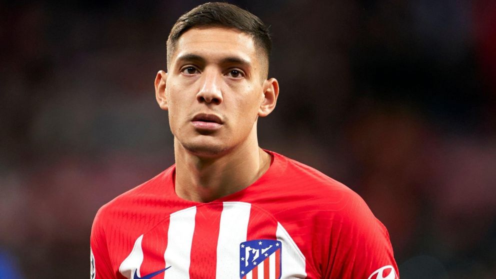 ¡Sonríe Simeone!: el Atlético Madrid blinda a Nahuel Molina con una impresionante cifra
