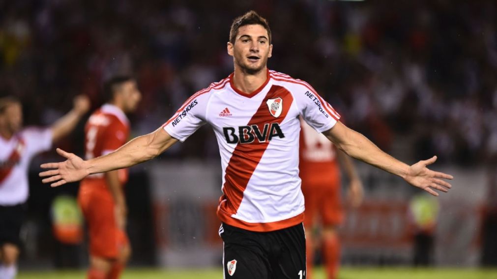 ¿Vuelve?: River inició charlas con Lucas Alario