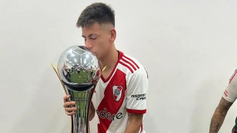 River venderá al Diablito Echeverri al Manchester City por una cifra impresionante