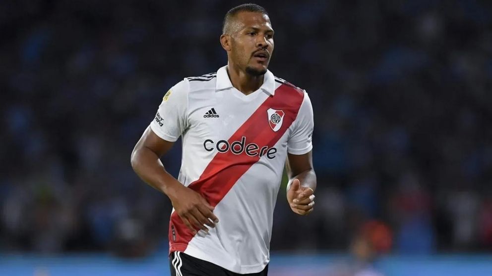 Salomón Rondón rescindió su contrato con River y se oficializó su salida