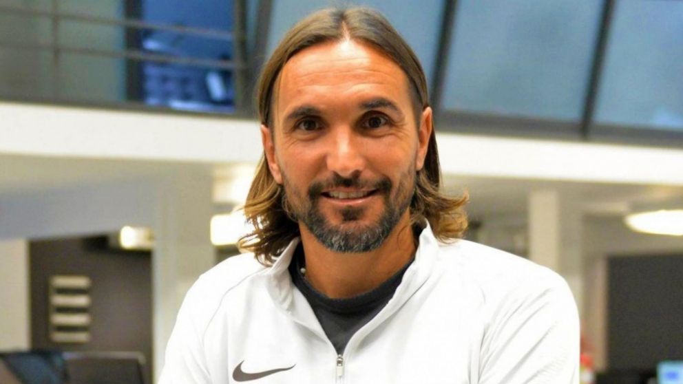 Huracán está furioso con Diego Martínez y sacado con Boca