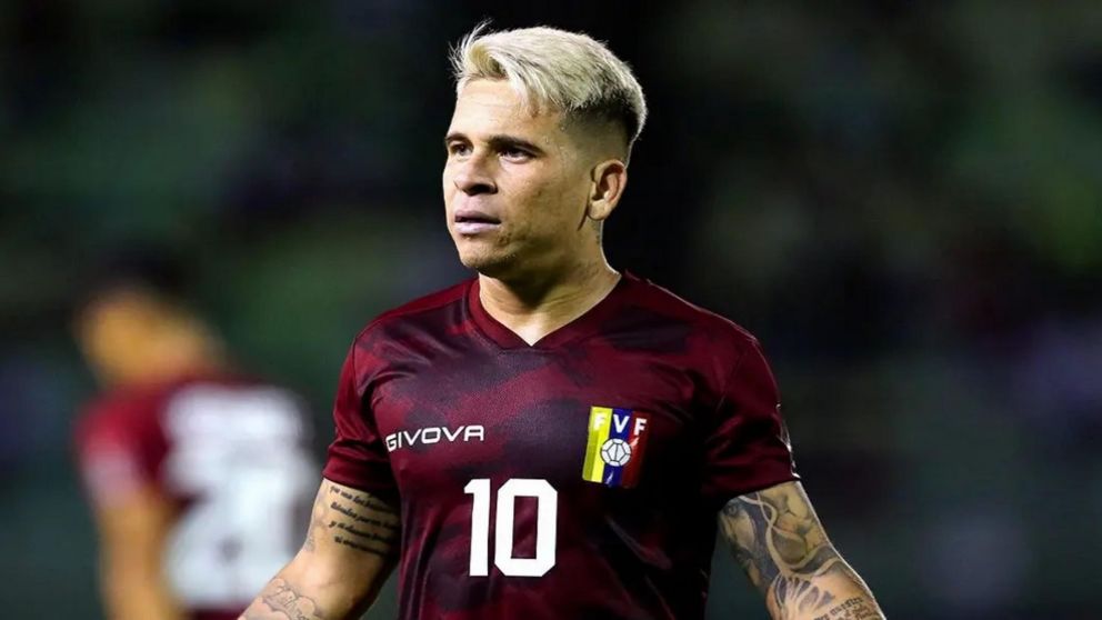 Arde Boca: Yeferson Soteldo ignoró a Riquelme