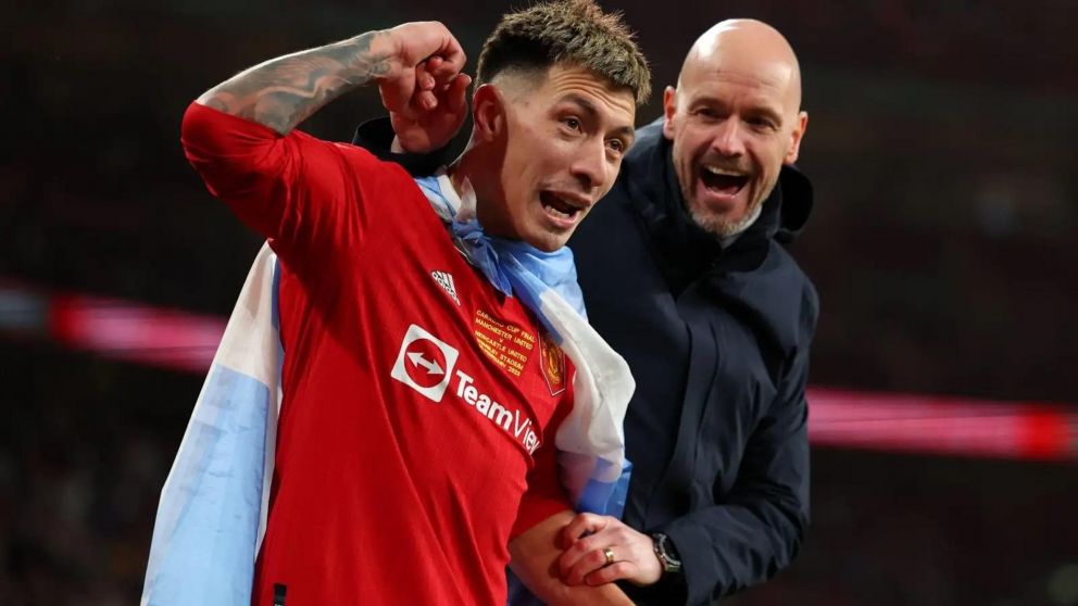 El DT de Manchester United adelantó cuándo podría volver Lisandro Martínez
