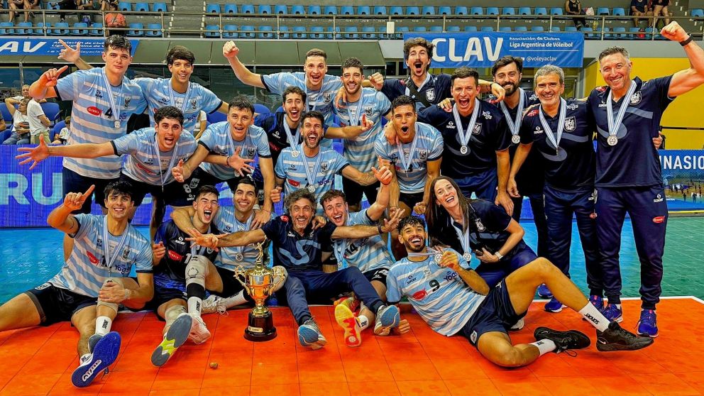 Ciudad ganó la Copa Aclav al vencer en la final a Policial en Formosa