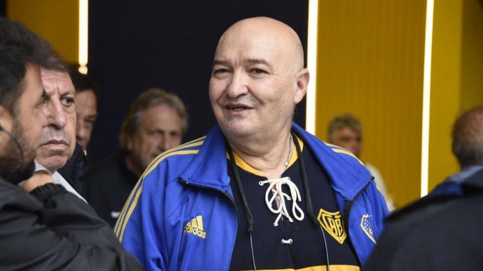 Larry De Clay fue a votar en las Elecciones en Boca y dejó su placa roja para Crónica HD: "Soy bostero"