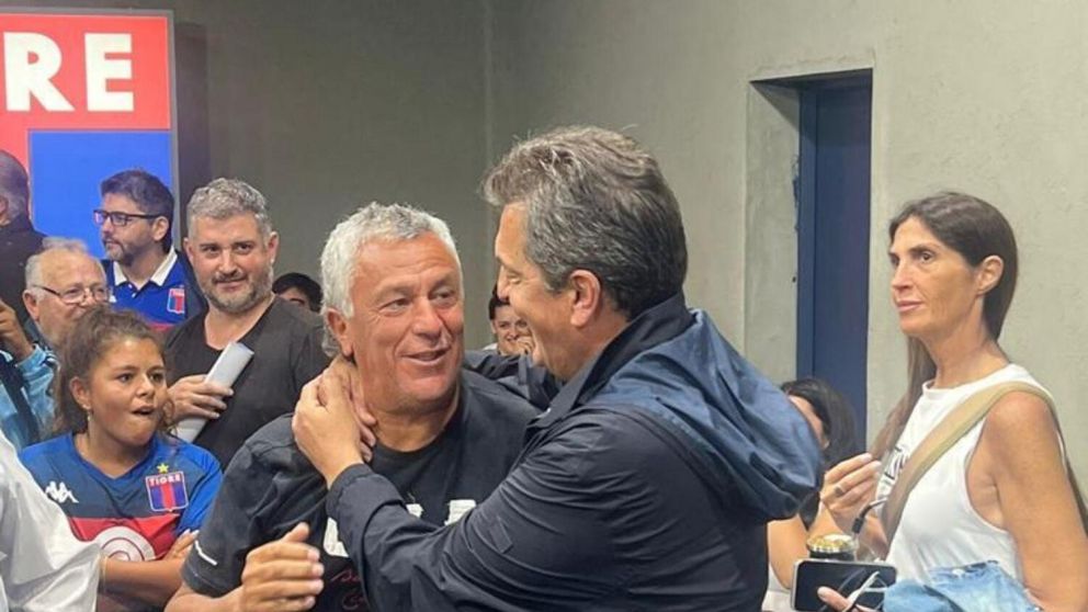 Elecciones en Tigre: Gorosito fue a votar y fue consultado para ser el próximo DT