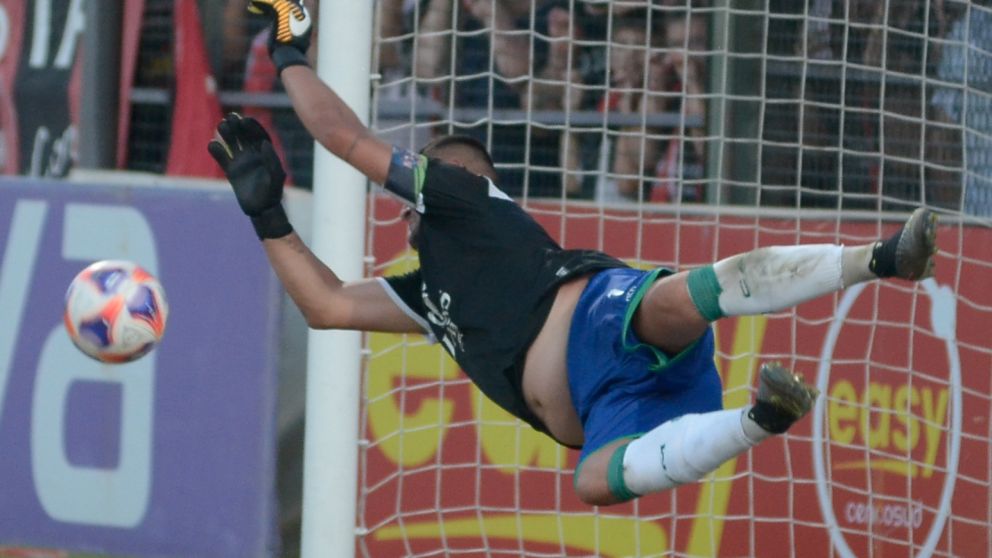 CLAVE. PUCHETA VUELA PARA CONTENER, SUSPENSO MEDIANTE, EL PENAL DECISIVO.