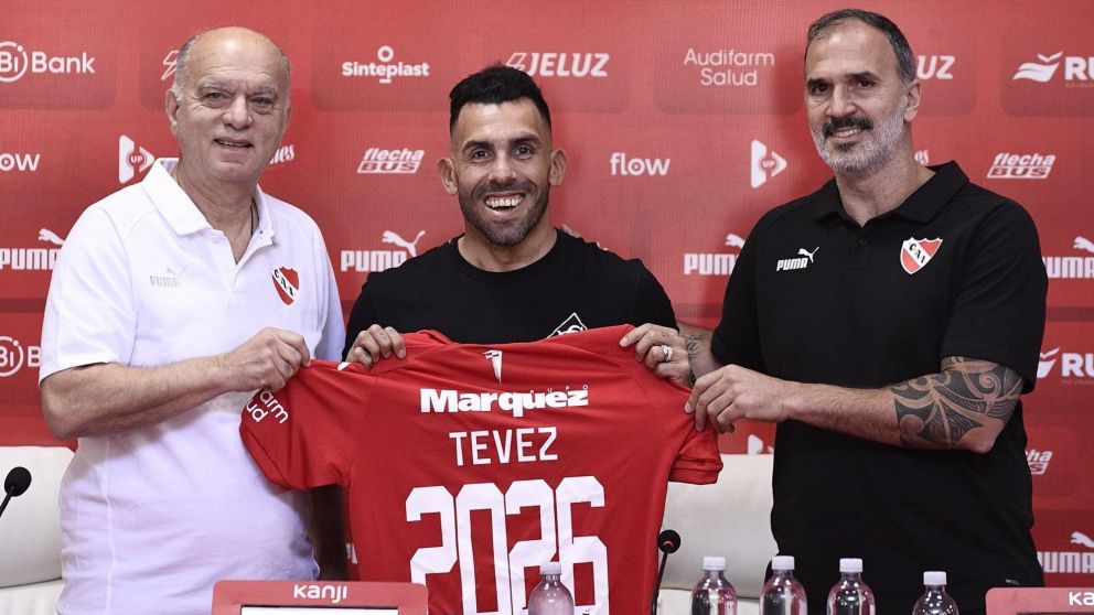 Carlos Tevez renovó su contrato con Independiente y se mostró ilusionado de cara al futuro