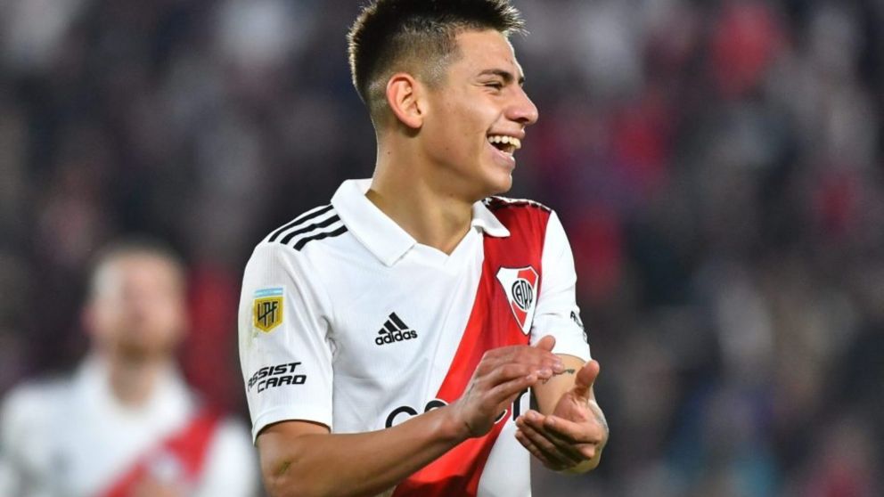 Atentos: El plan de River con el Diablito Echeverri