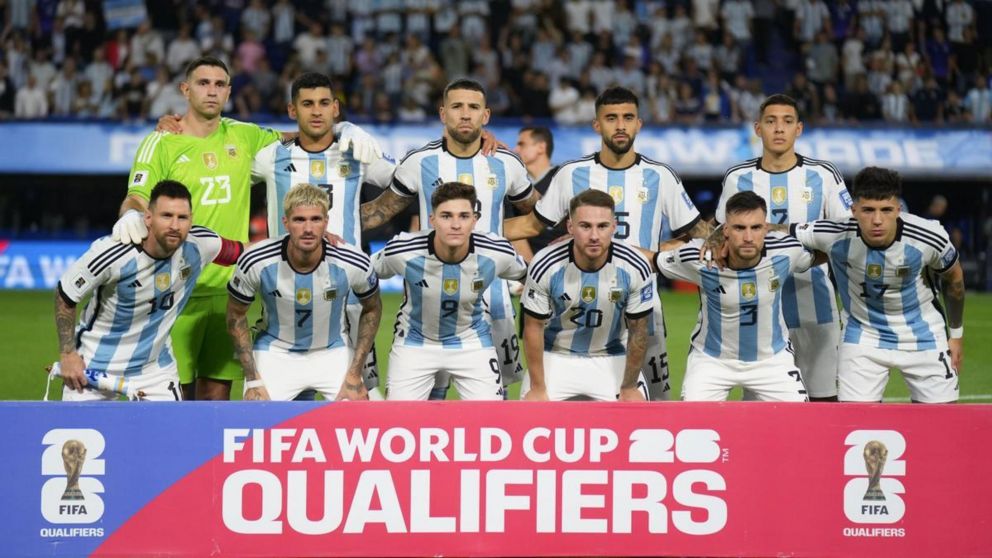 Scaloni define la formación de la Selección Argentina para enfrentar a Brasil