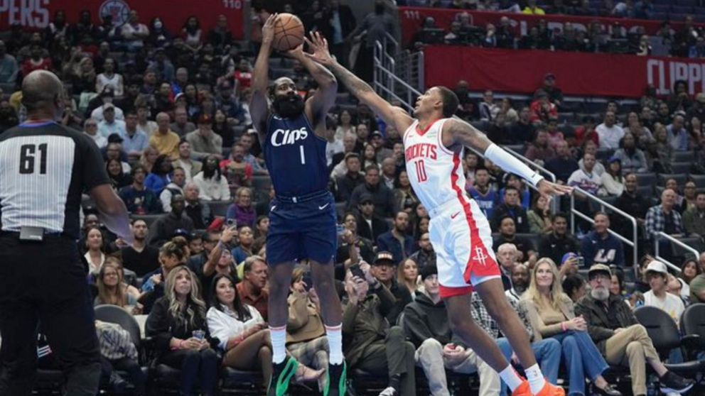 NBA: Harden saca la cara por los Clippers con un triple mágico