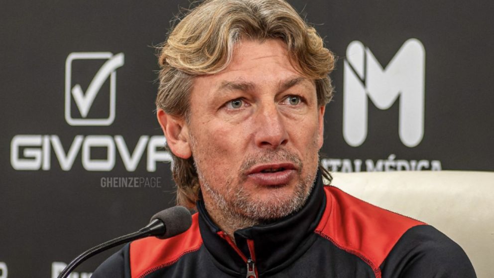 ¡Bombazo!: Racing busca a Heinze para que sea su DT