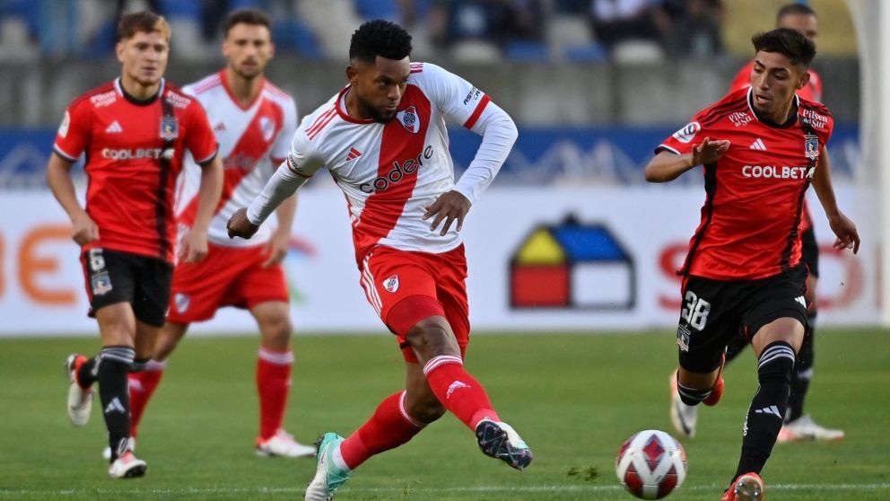 River rescató un empate agónico ante Colo Colo en un amistoso con muchos goles