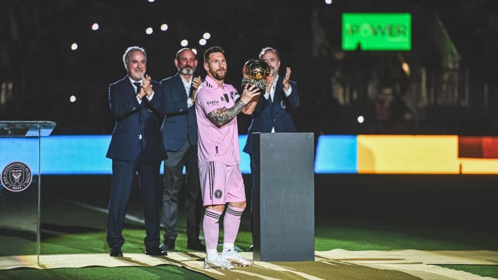 Messi celebró su octavo Balón de Oro con los hinchas del Inter Miami: así fue el festejo