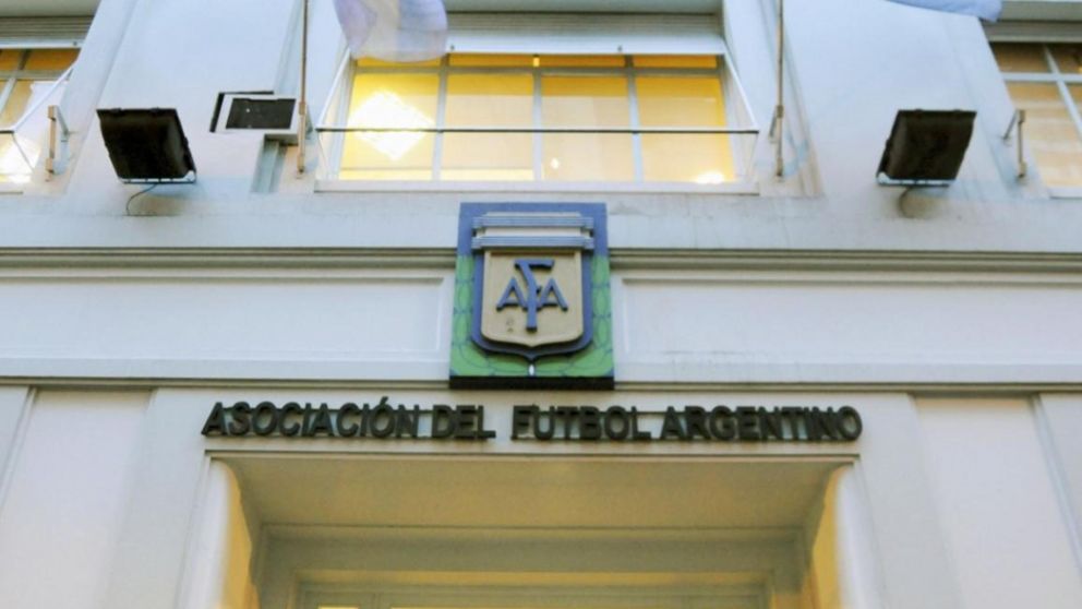 ¡Bombazo!: la AFA creará una nueva categoría en el fútbol argentino