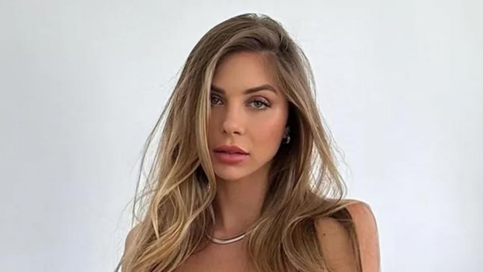 Romina Malaspina lució un outfit al borde de la censura que enloqueció a Greta Rodríguez