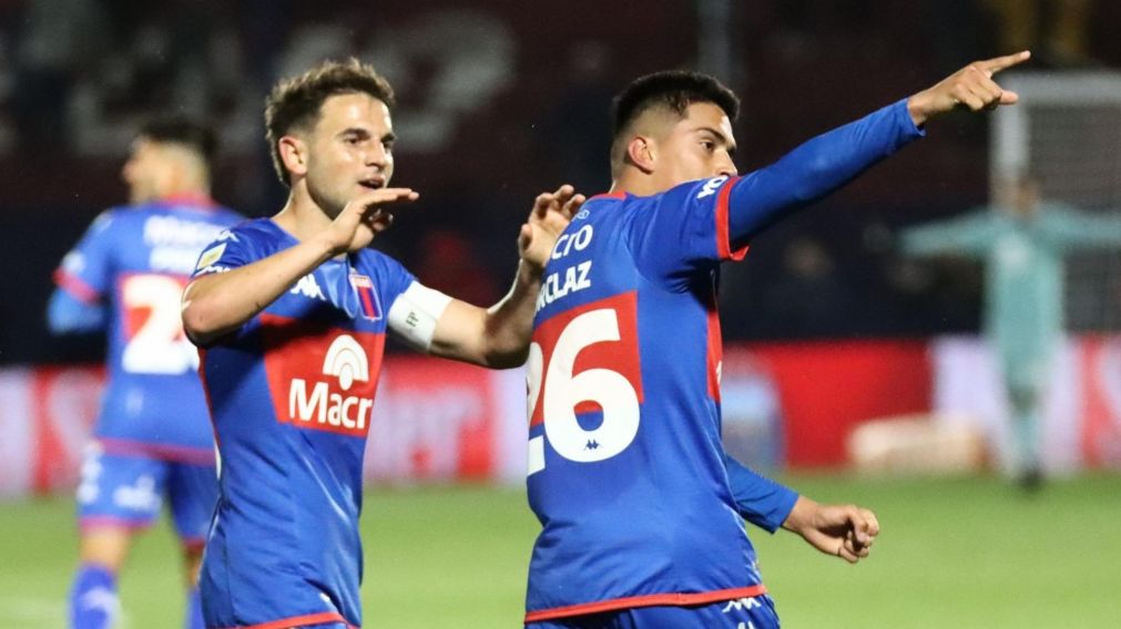 Tigre le ganó con polémica a Godoy Cruz, tomó aire y dejó a varios equipos en descenso