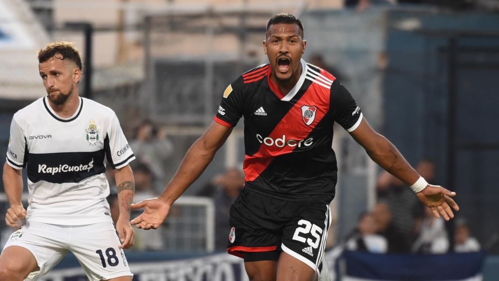 ¡River festejó en el Bosque!: lo dio vuelta en una ráfaga y derrotó a Gimnasia