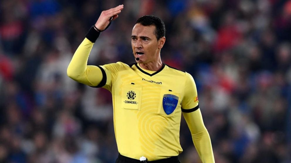 Wilmar Roldán, un viejo conocido para Boca es el árbitro de la final de la Copa Libertadores ante Fluminense