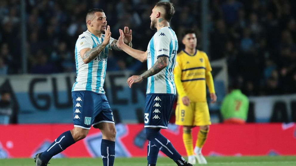 En un final electrizante, Racing le ganó a un Boca alternativo y quedó escolta en su zona