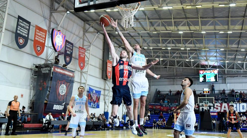 San Lorenzo sufrió, pero le ganó a Oberá sobre la chicharra y sumó su primera victoria en la Liga Nacional