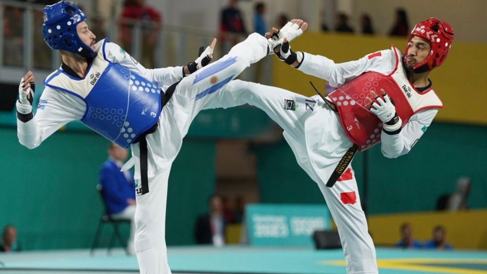 Lucas Guzmán es finalista y va por la medalla de oro en taekwondo en los Juegos Panamericanos 2023