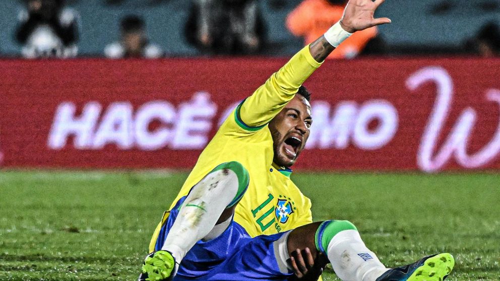 ¡Lo lamenta Brasil!: se confirmó la tremenda lesión que Neymar sufrió ante Uruguay