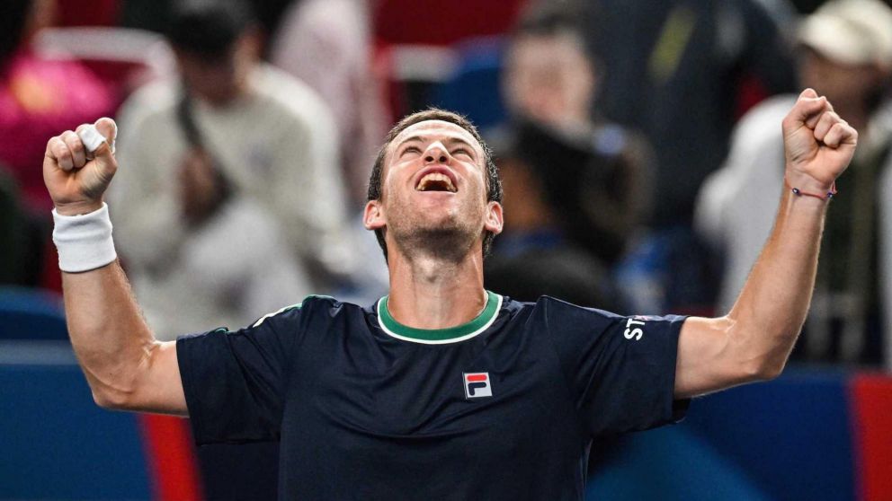 Schwartzman metió un batacazo al ganarle a Taylor Fritz y se metió en octavos del Masters 1000 de Shanghai