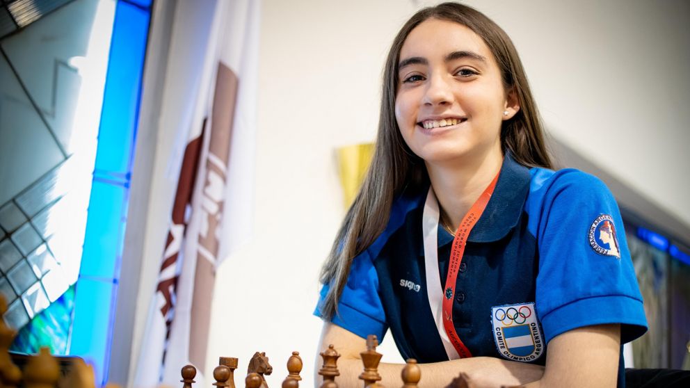 Candela Francisco se consagró campeona mundial juvenil de ajedrez e hizo historia