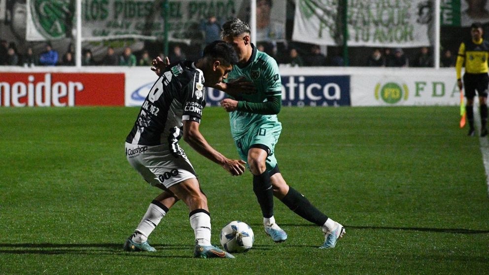 Central Córdoba le ganó a Sarmiento por la Copa de la Liga Profesional y le puso picante a la pelea por la permanencia