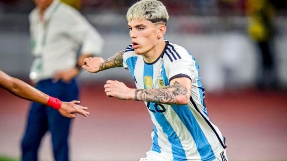 Alejandro Garnacho participó del triunfo ante Bolivia y quedó blindado con la Selección Argentina