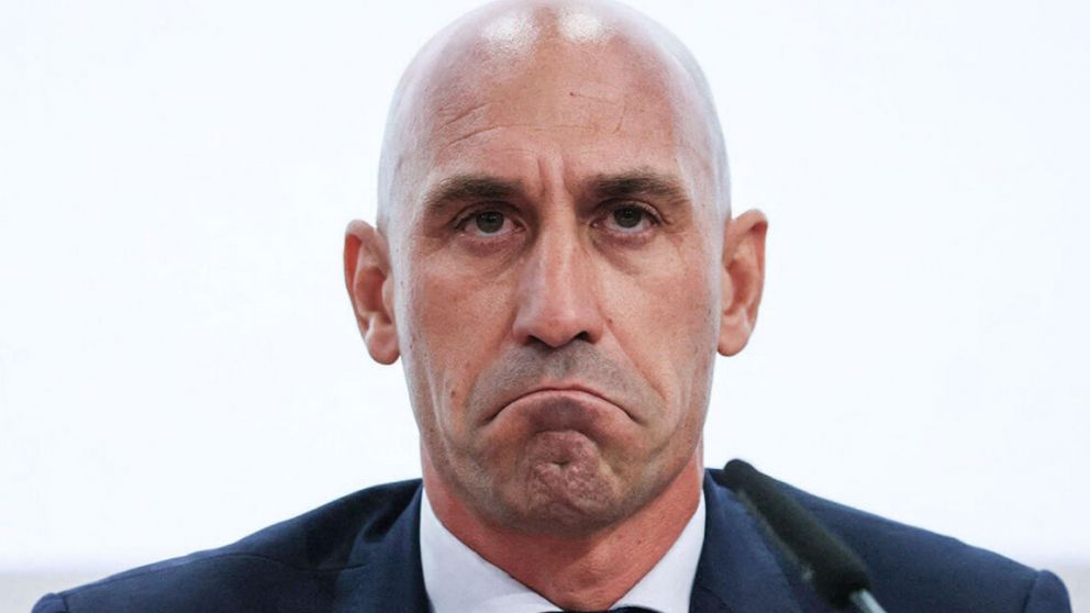 Luis Rubiales fue citado como imputado en la causa por el beso no consentido a Jenni Hermoso