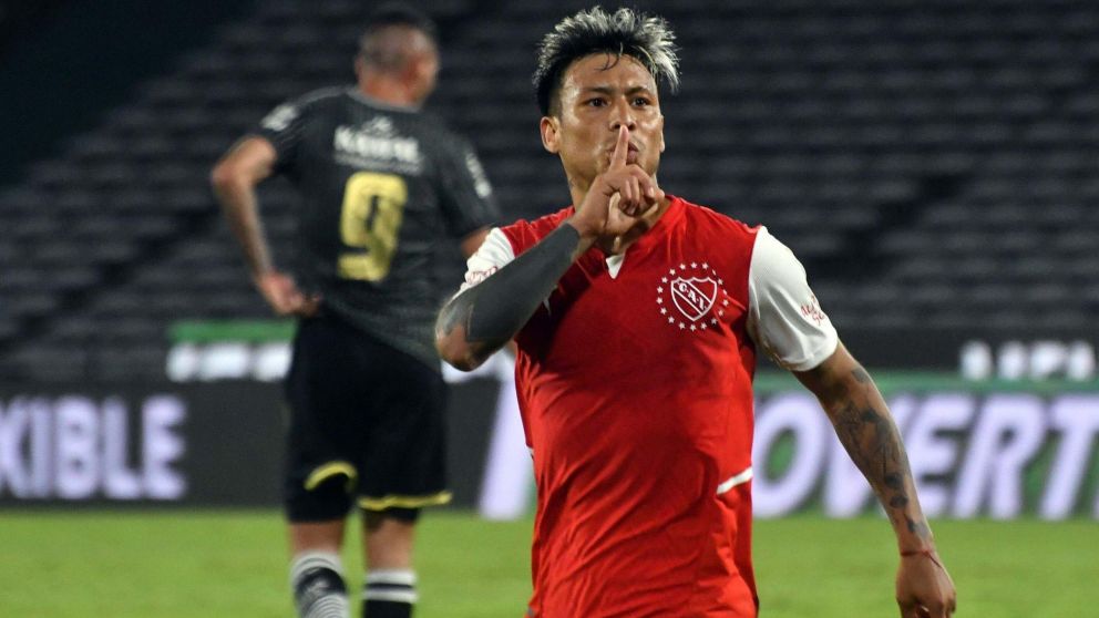 Domingo Blanco tomó una tajante decisión en Ucrania y en Independiente sueñan con su vuelta