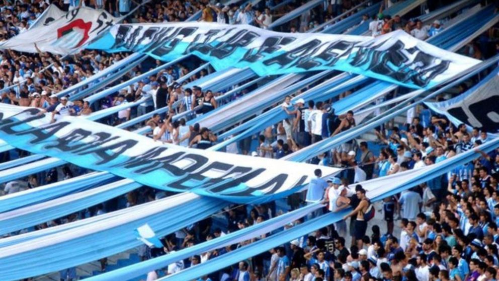 ¡Arde Racing!: Graves incidentes entres dos facciones de la barra antes del partido ante Estudiantes