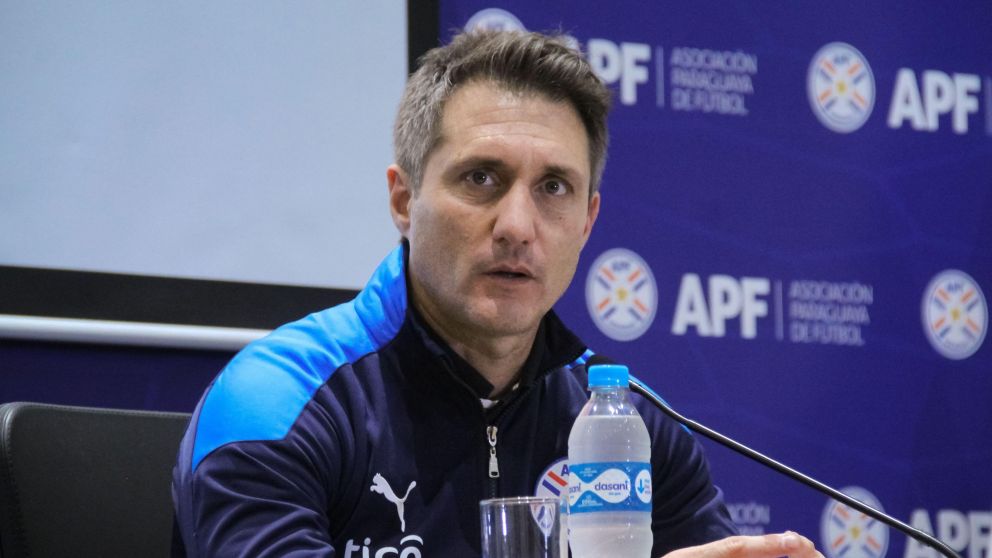 Eliminatorias Sudamericanas: Barros Schelotto complet� la lista de Paraguay con varios conocidos