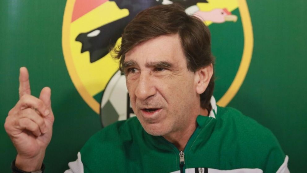 Eliminatorias Sudamericanas: Gustavo Costas convocó "diez extranjeros" para Bolivia