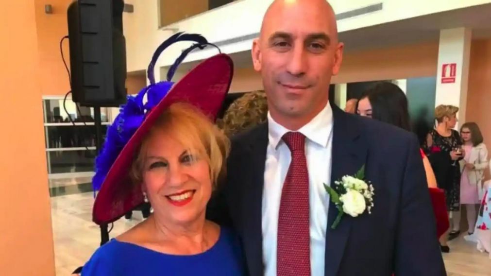 Caso Rubiales: la impactante huelga de hambre de la madre del dirigente acusado de besar sin consentimiento a Jenni Hermoso